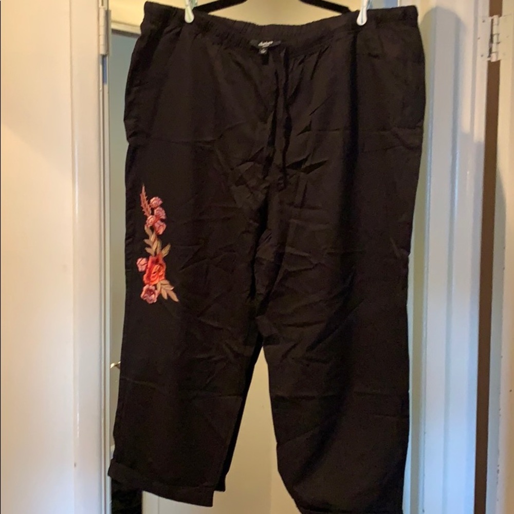New linen cropped pants